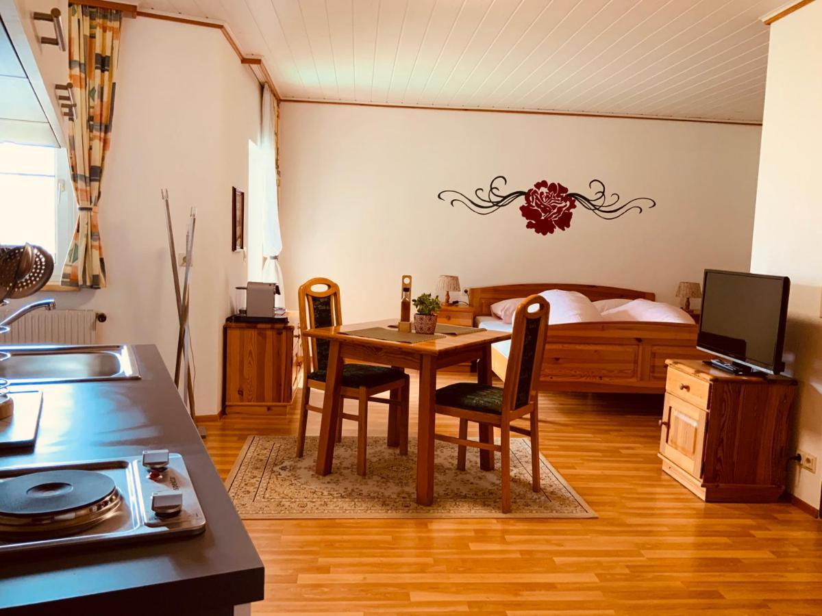 Motel Brunner Apartments & Zimmer Bad Eisenkappel Dış mekan fotoğraf